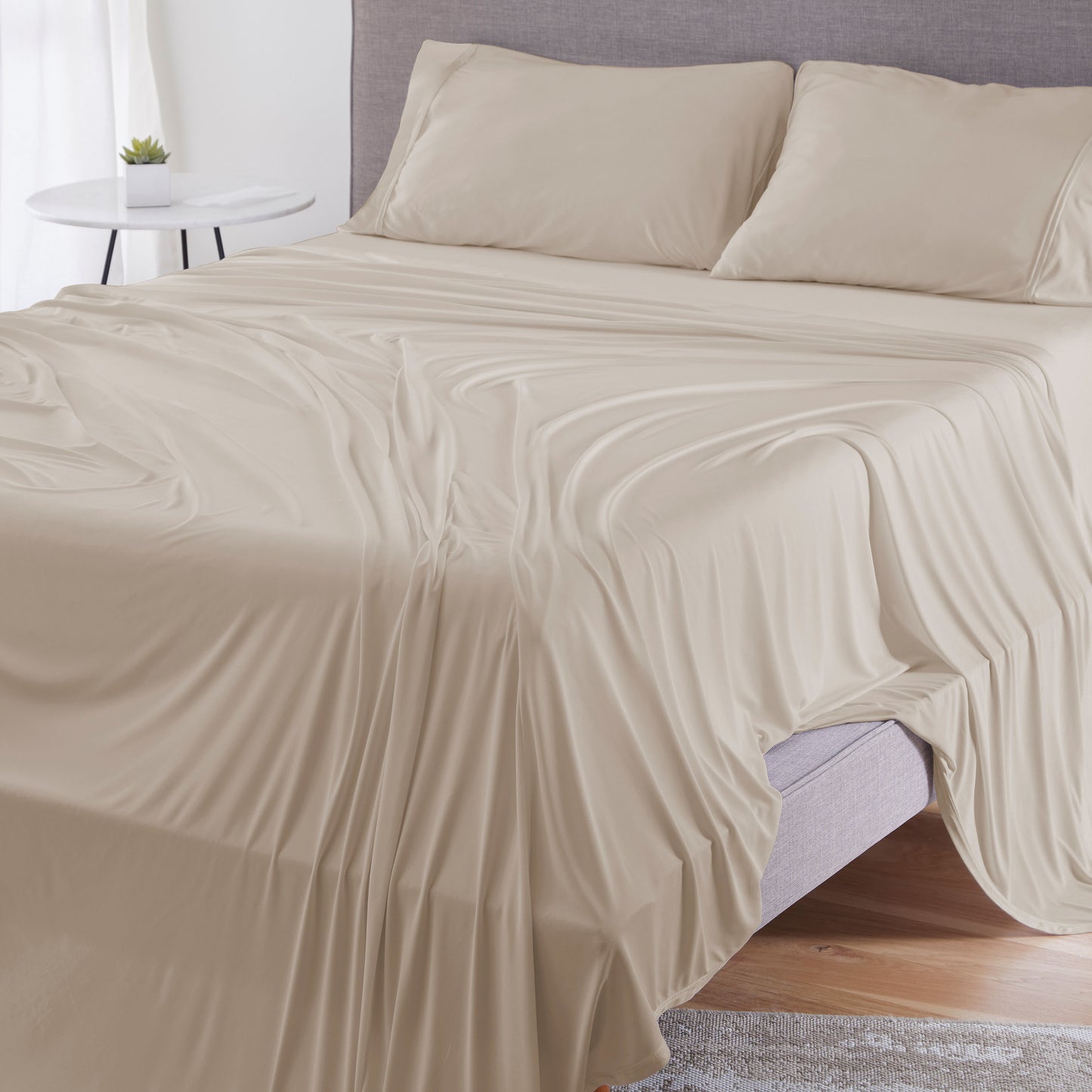 Medium Beige