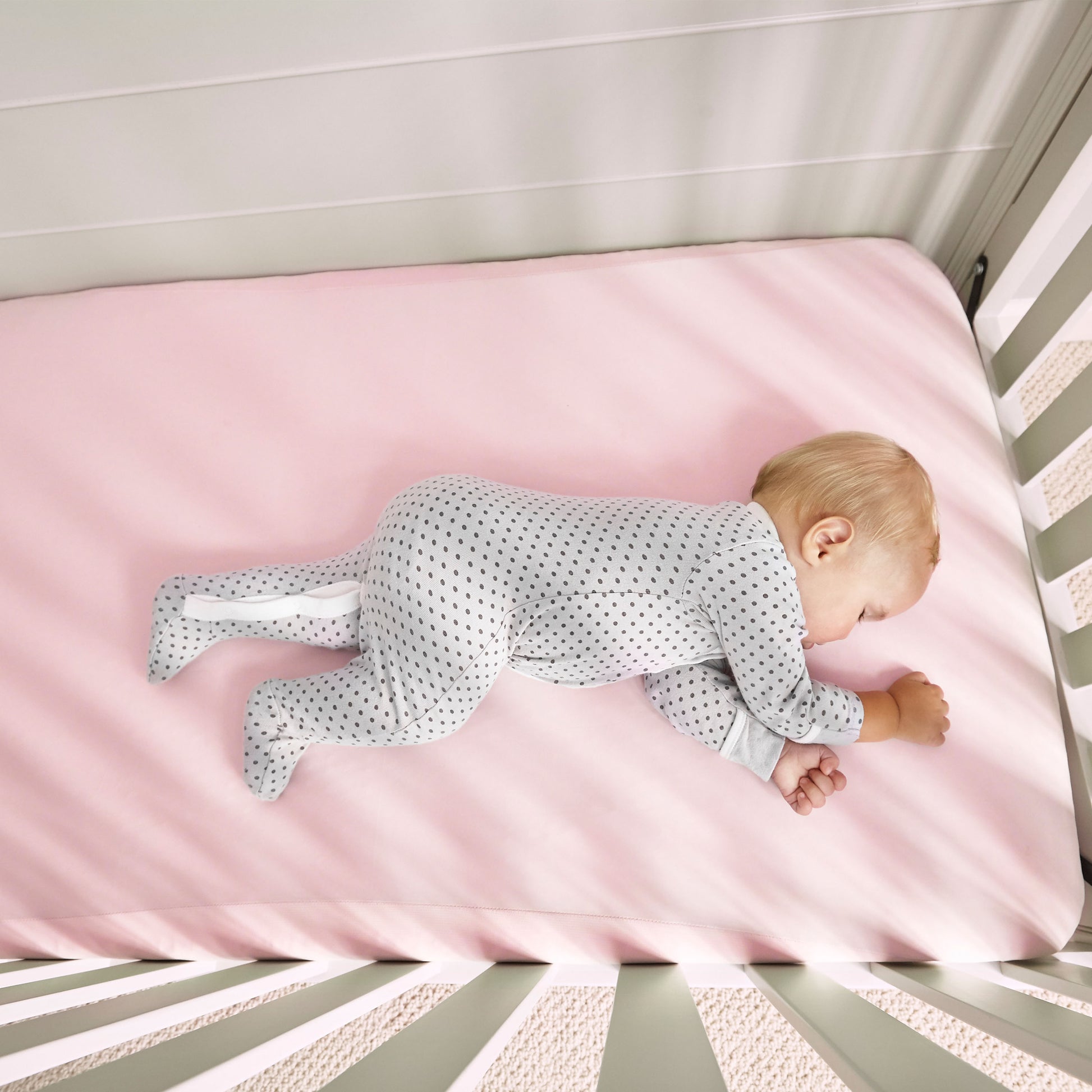 Hyper-Linen Performance® Crib Sheet