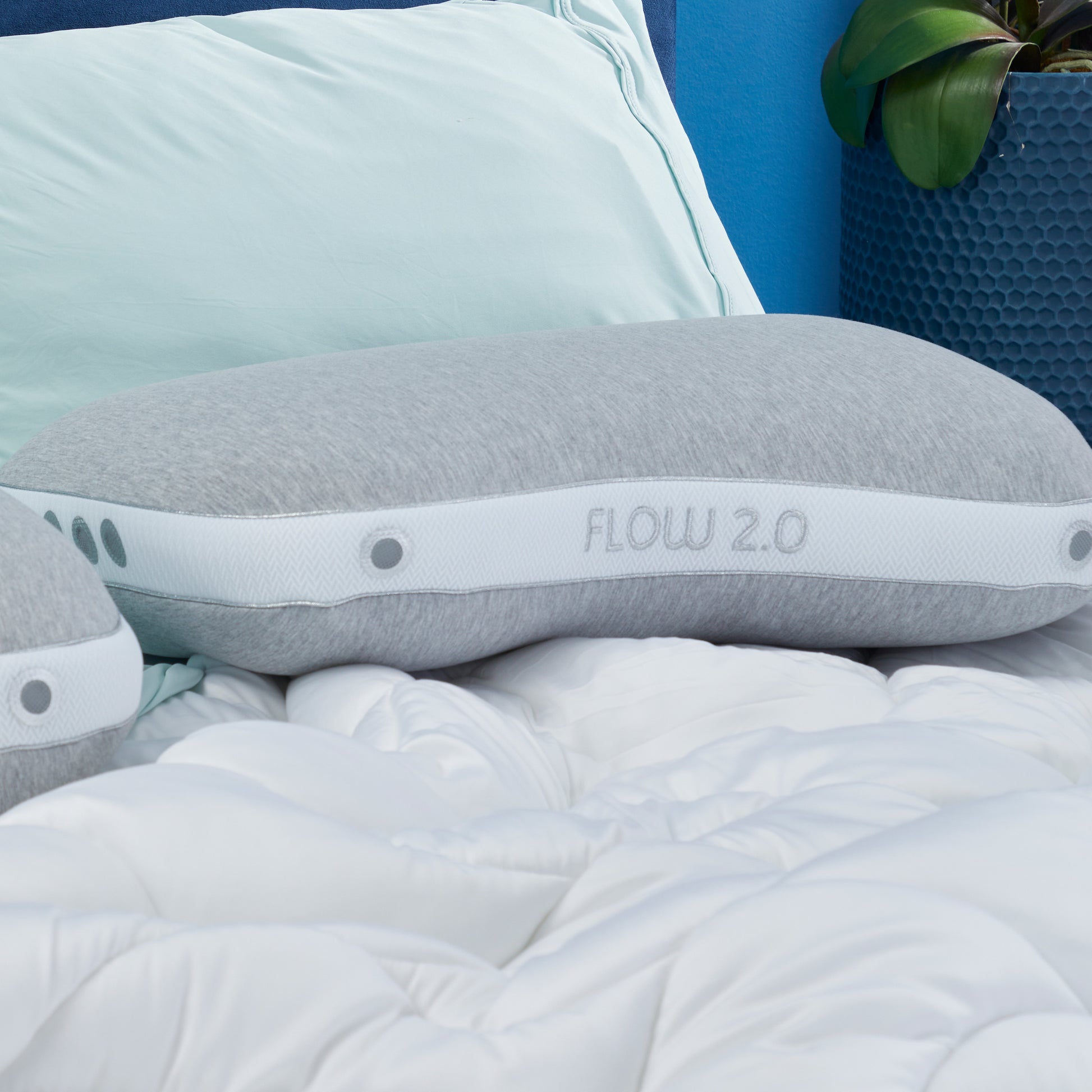 Flow Cuddle Curve Pillow