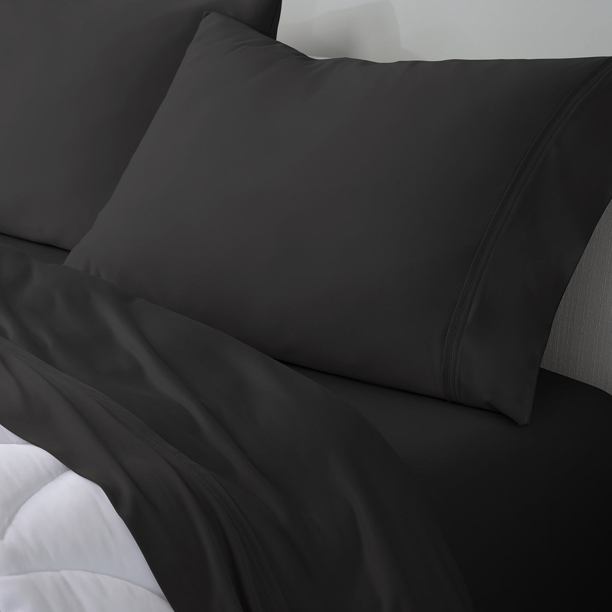 An image of charcoal BEDGEAR sheets.