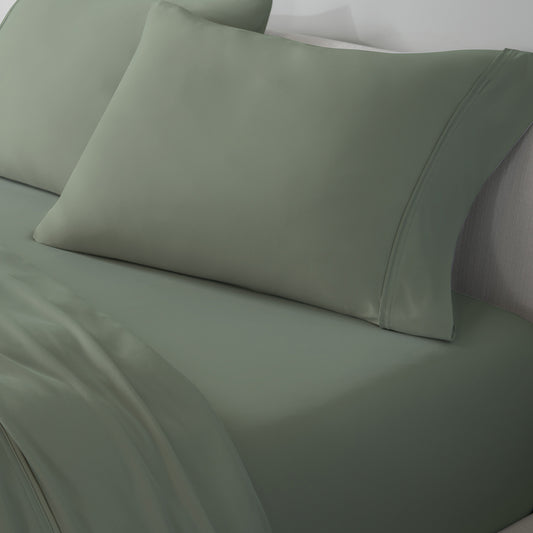 An image of moss green BEDGEAR VerTex sheets and pillowcases. 